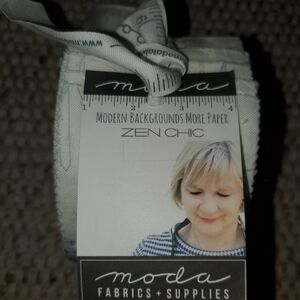 Moda Fabric Jellyroll Zen Chic: Modern Backgrounds More Paper